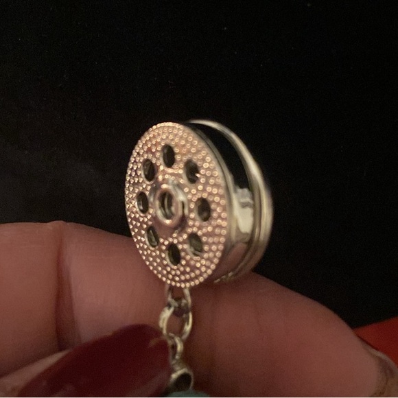 Turquoise Beaded Rhinestone Necklace - Picture 6 of 6